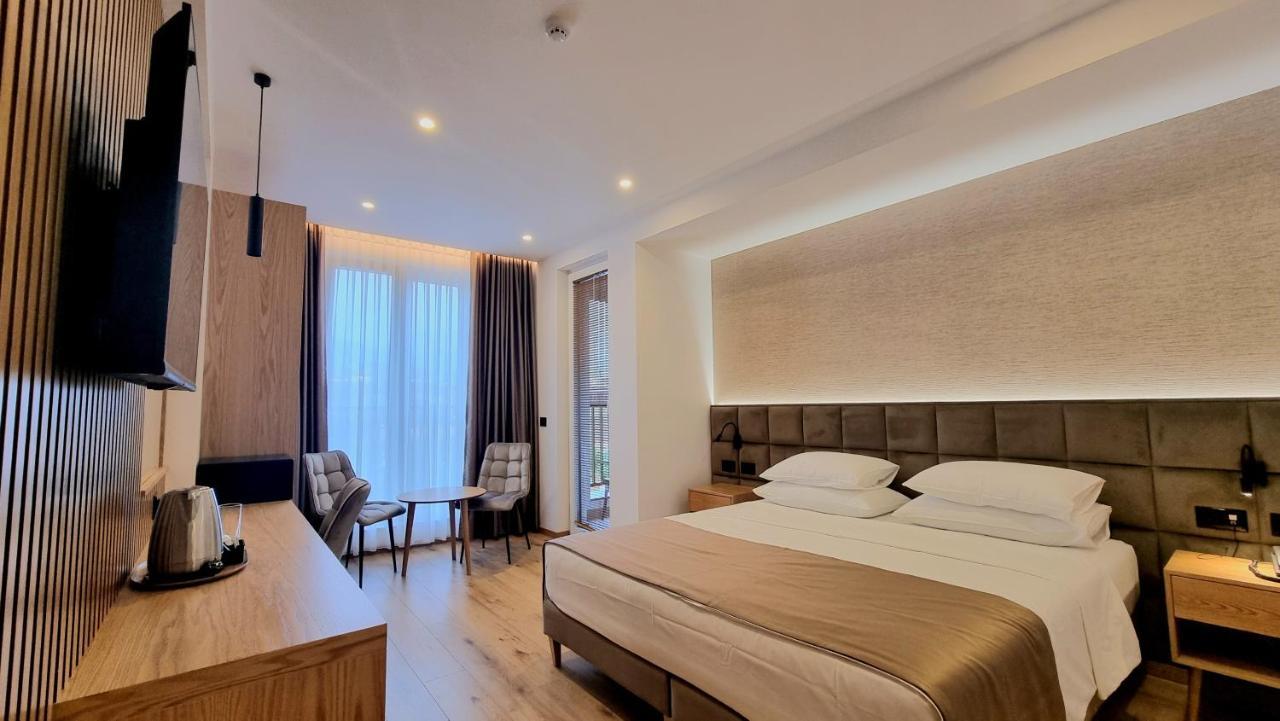 Sibb Hotel Тирана Экстерьер фото